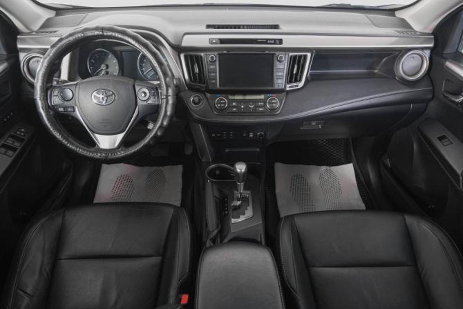 Toyota RAV4 IV (XA40) Рестайлинг с пробегом 2019 года, цена 2 899 000 рублей, 89000 км, внедорожник, Автокод Объявления