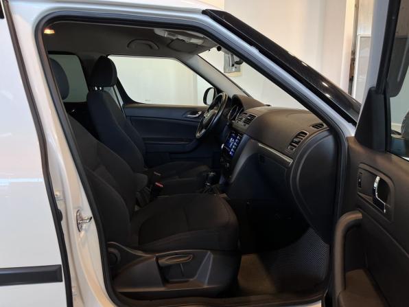 Skoda Yeti I Рестайлинг с пробегом 2014 года, цена 1 095 000 рублей, 180872 км, внедорожник, Автокод Объявления
