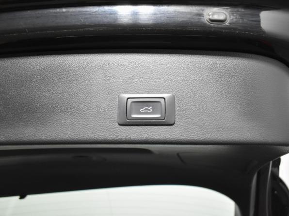 Audi A6 allroad III (C7) с пробегом 2013 года, цена 2 660 000 рублей, 110027 км, универсал, Автокод Объявления