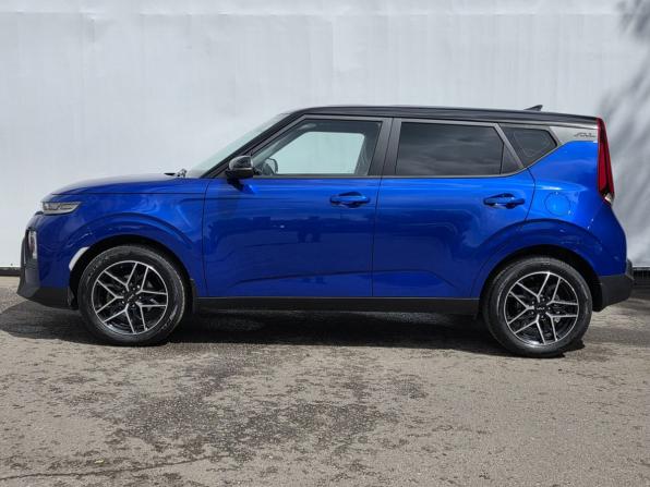 Kia Soul III с пробегом 2021 года, цена 2 370 000 рублей, 23201 км, хэтчбек, Автокод Объявления