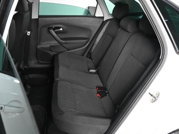 Volkswagen Polo V Рестайлинг с пробегом 2019 года, цена 1 319 000 рублей, 115083 км, седан, Автокод Объявления