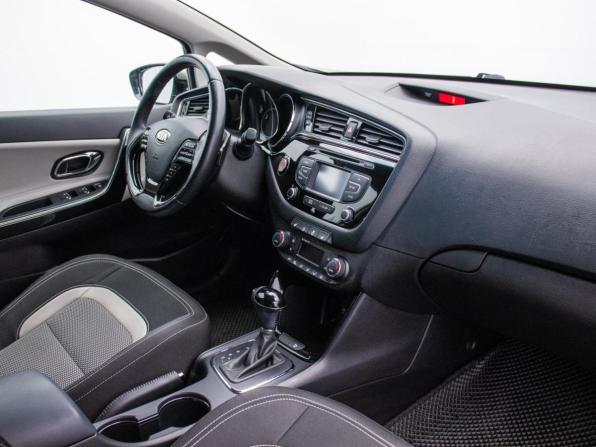 Kia Ceed II Рестайлинг с пробегом 2016 года, цена 1 540 000 рублей, 47500 км, универсал, Автокод Объявления