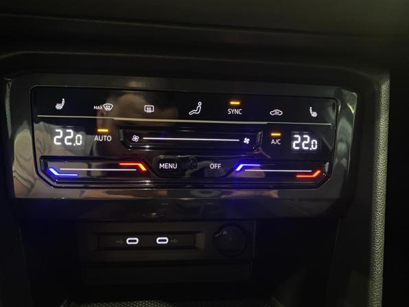 Volkswagen Tiguan II Рестайлинг с пробегом 2021 года, цена 2 780 000 рублей, 158000 км, внедорожник, Автокод Объявления