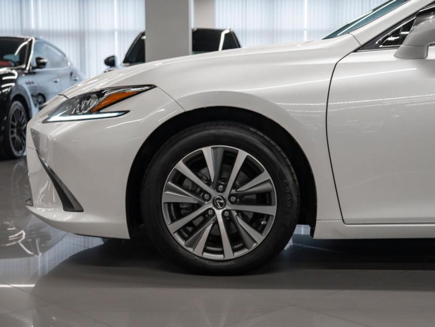 Lexus ES VII Москва  - изображение 22