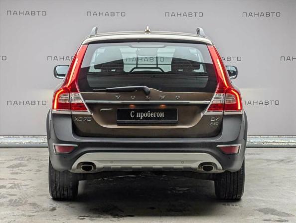Volvo XC70 II Рестайлинг с пробегом 2015 года, цена 2 195 000 рублей, 206883 км, универсал, Автокод Объявления