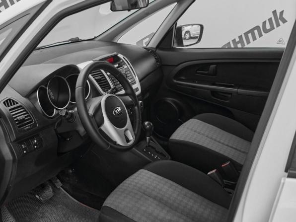 Kia Venga I Рестайлинг с пробегом 2015 года, цена 1 070 000 рублей, 135717 км, минивэн, Автокод Объявления
