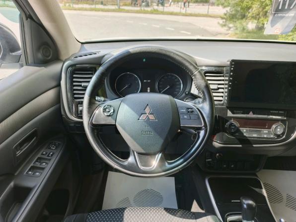 Mitsubishi Outlander III Рестайлинг 2 с пробегом 2017 года, цена 1 775 000 рублей, 176062 км, внедорожник, Автокод Объявления