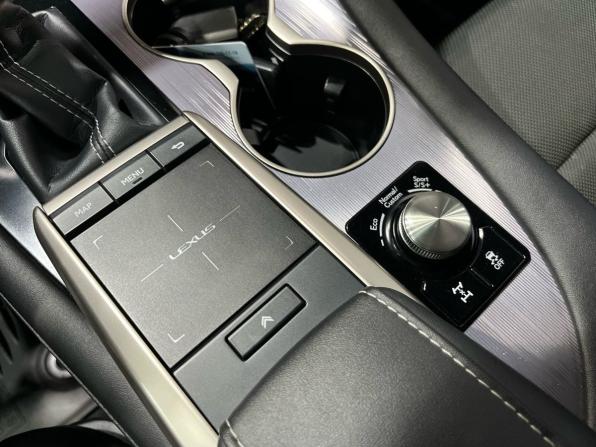 Lexus RX IV Рестайлинг с пробегом 2020 года, цена 5 249 000 рублей, 127735 км, внедорожник, Автокод Объявления