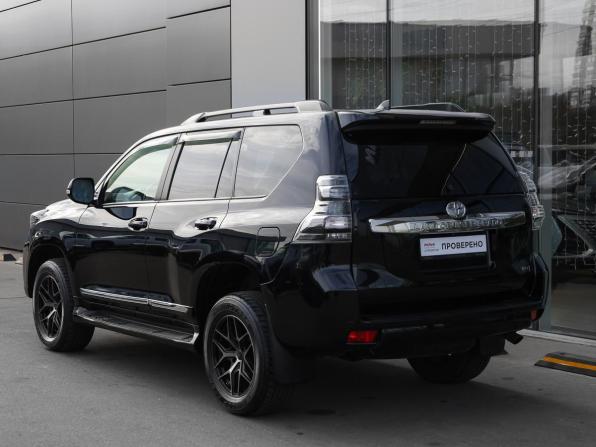 Toyota Land Cruiser Prado 150 Series Рестайлинг 2 с пробегом 2017 года, цена 4 699 000 рублей, 97543 км, внедорожник, Автокод Объявления