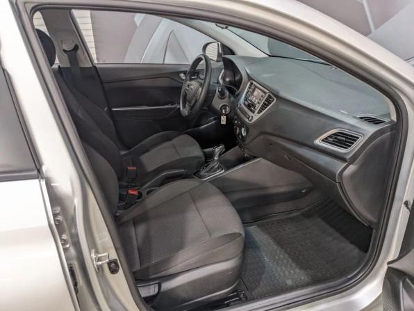Hyundai Solaris II с пробегом 2019 года, цена 1 260 000 рублей, 70500 км, седан, Автокод Объявления