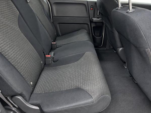 Honda Freed I Рестайлинг с пробегом 2012 года, цена 1 050 000 рублей, 194000 км, компактвэн, Автокод Объявления
