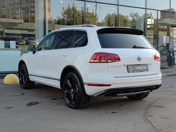 Volkswagen Touareg II Рестайлинг с пробегом 2017 года, цена 3 790 000 рублей, 115279 км, внедорожник, Автокод Объявления