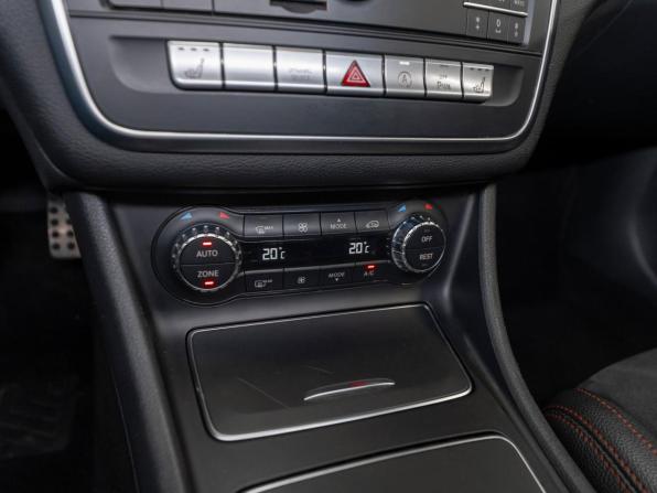 Mercedes-Benz CLA I (C117 X117) Рестайлинг с пробегом 2018 года, цена 2 260 000 рублей, 142304 км, седан, Автокод Объявления