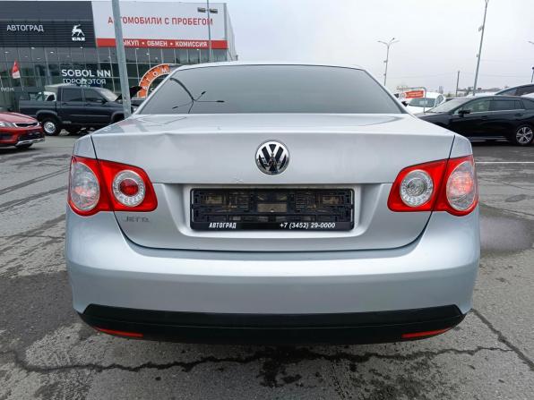 Volkswagen Jetta V с пробегом 2010 года, цена 500 000 рублей, 324073 км, седан, Автокод Объявления