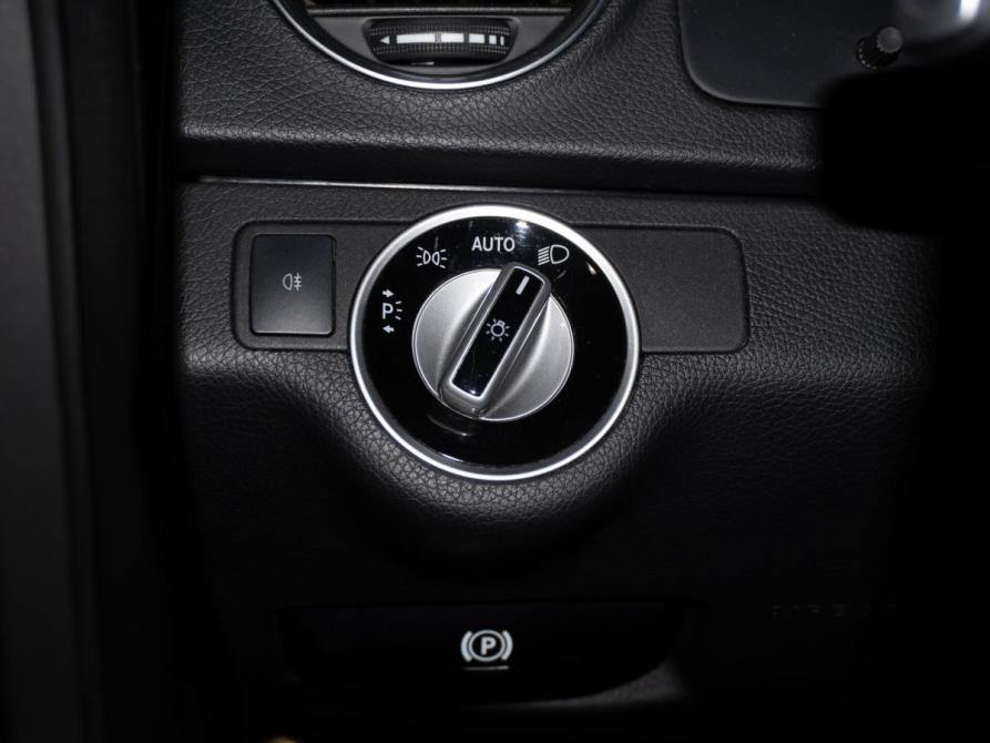 Mercedes-Benz C-Класс III (W204) Рестайлинг Санкт-Петербург  - изображение 15