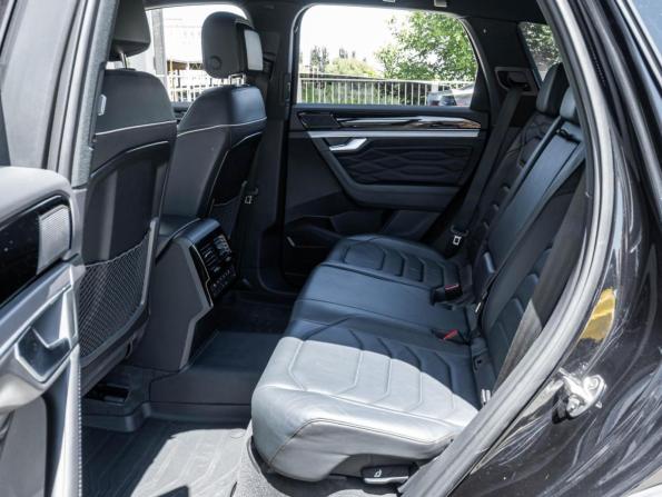 Volkswagen Touareg III с пробегом 2019 года, цена 4 165 000 рублей, 240329 км, внедорожник, Автокод Объявления