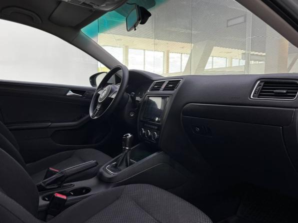 Volkswagen Jetta VI с пробегом 2013 года, цена 849 000 рублей, 261842 км, седан, Автокод Объявления