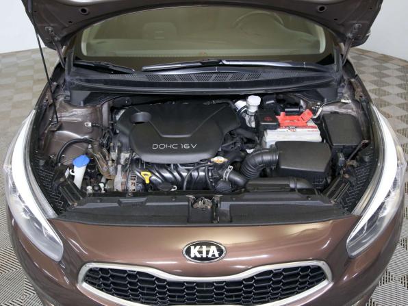 Kia Ceed II с пробегом 2014 года, цена 990 000 рублей, 250945 км, универсал, Автокод Объявления