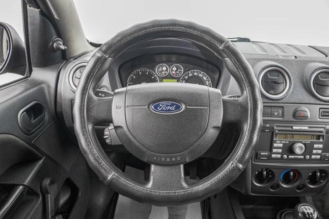 Ford Fusion I Рестайлинг с пробегом 2010 года, цена 399 000 рублей, 172900 км, хэтчбек, Автокод Объявления