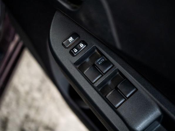 Toyota Ractis II с пробегом 2012 года, цена 875 000 рублей, 134049 км, хэтчбек, Автокод Объявления