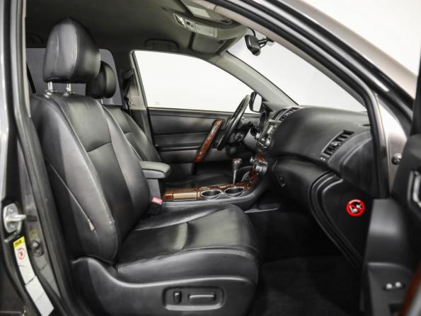 Toyota Highlander II (XU40) Рестайлинг с пробегом 2012 года, цена 1 649 000 рублей, 239057 км, внедорожник, Автокод Объявления