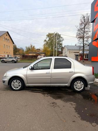 Renault Logan I Рестайлинг с пробегом 2012 года, цена 385 000 рублей, 230000 км, седан, Автокод Объявления