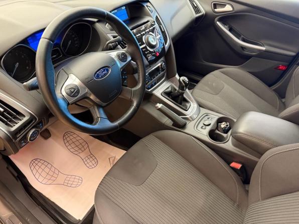 Ford Focus III с пробегом 2012 года, цена 879 000 рублей, 110000 км, хэтчбек, Автокод Объявления