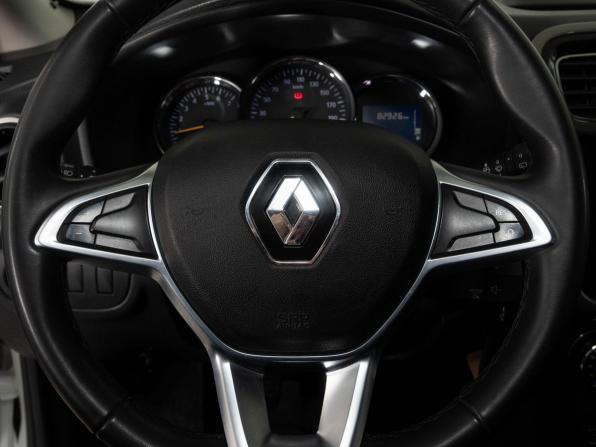 Renault Sandero II Рестайлинг с пробегом 2018 года, цена 948 000 рублей, 82876 км, хэтчбек, Автокод Объявления