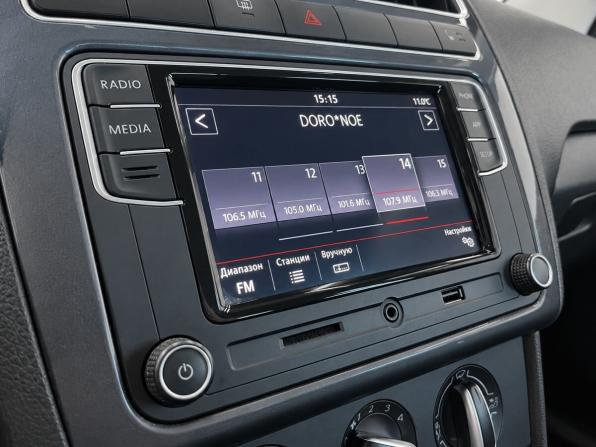 Volkswagen Polo V Рестайлинг с пробегом 2018 года, цена 1 749 000 рублей, 64803 км, седан, Автокод Объявления