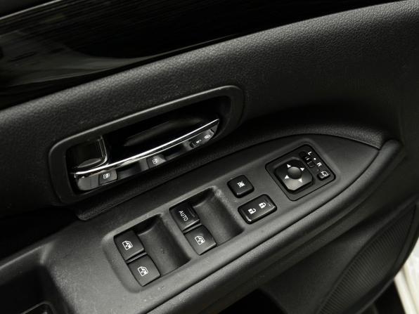 Mitsubishi Outlander III Рестайлинг 2 с пробегом 2017 года, цена 1 995 000 рублей, 109215 км, внедорожник, Автокод Объявления