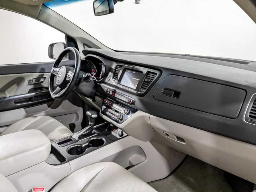Kia Carnival III Москва  - изображение 11