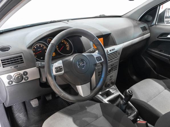 Opel Astra H Рестайлинг с пробегом 2013 года, цена 525 128 рублей, 232000 км, хэтчбек, Автокод Объявления