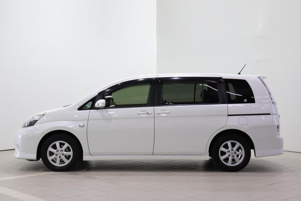 Toyota ISis I Рестайлинг Иркутск  - изображение 9