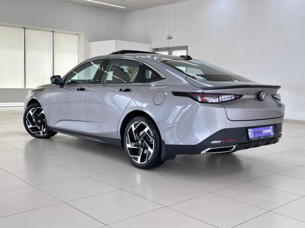 Changan Lamore с пробегом 2024 года, цена 2 000 000 рублей, 11037 км, седан, Автокод Объявления