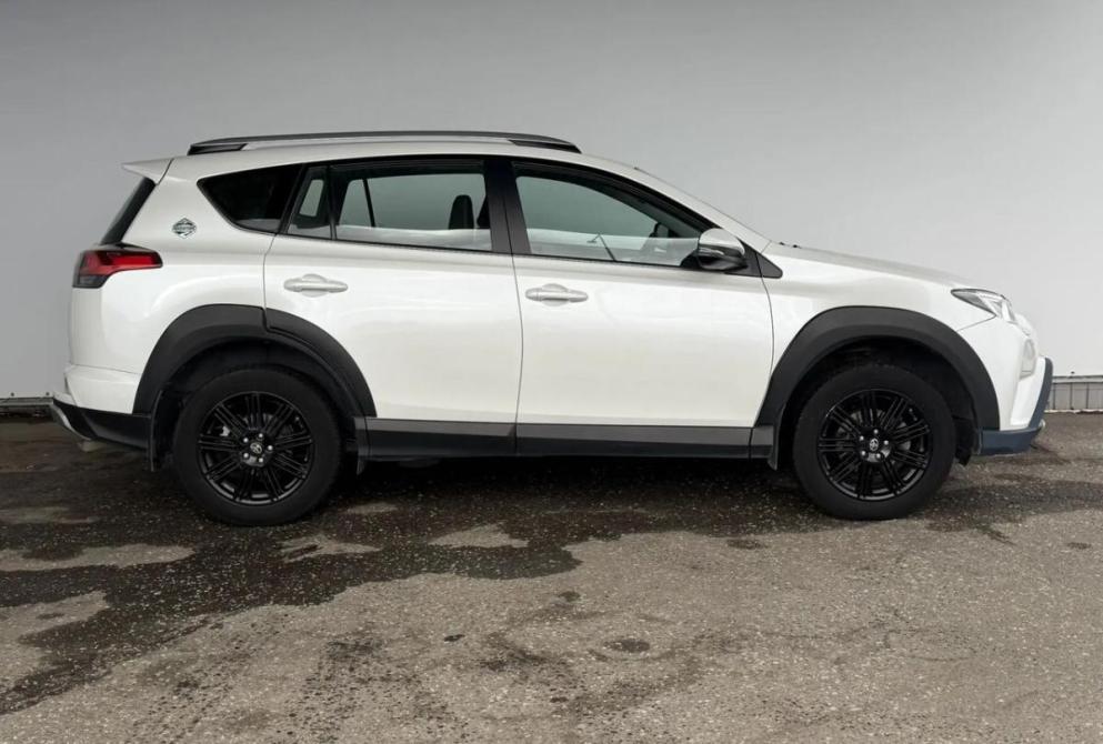 Toyota RAV4 IV (XA40) Рестайлинг Киров  - изображение 4