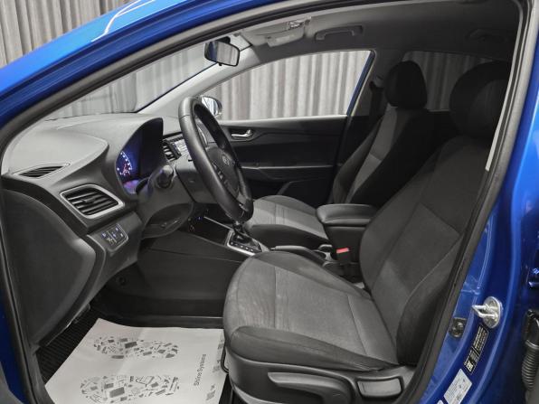 Hyundai Solaris II с пробегом 2017 года, цена 1 035 000 рублей, 130000 км, седан, Автокод Объявления