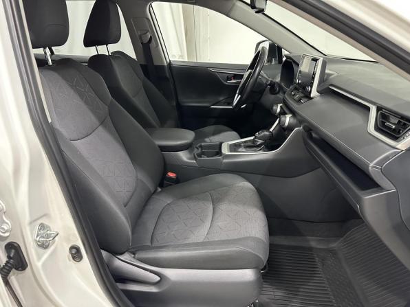Toyota RAV4 V (XA50) с пробегом 2021 года, цена 3 290 000 рублей, 86579 км, внедорожник, Автокод Объявления