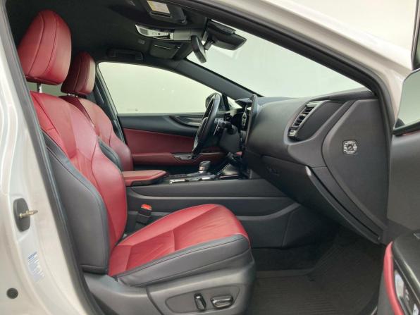 Lexus NX II с пробегом 2022 года, цена 5 900 000 рублей, 45252 км, внедорожник, Автокод Объявления