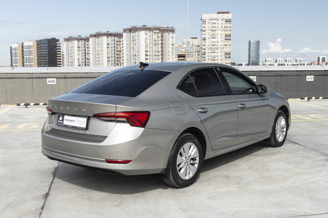 Skoda Octavia IV (A8) с пробегом 2021 года, цена 2 405 000 рублей, 72200 км, лифтбек, Автокод Объявления