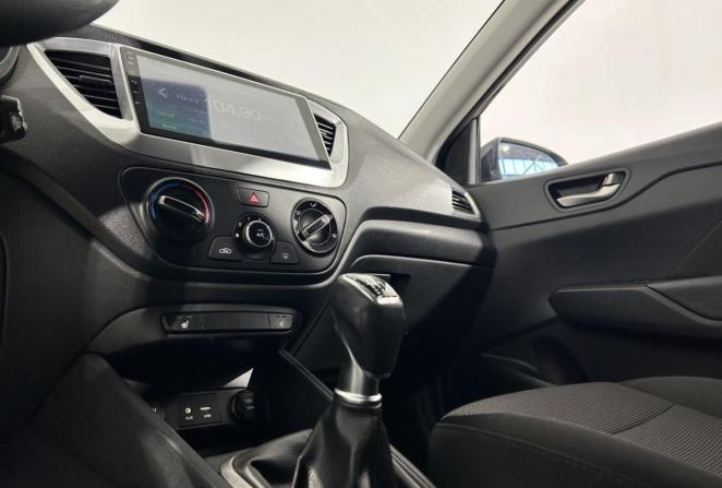 Hyundai Solaris II с пробегом 2018 года, цена 1 300 000 рублей, 132742 км, седан, Автокод Объявления