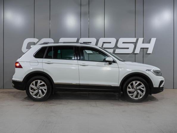 Volkswagen Tiguan II Рестайлинг с пробегом 2021 года, цена 2 349 000 рублей, 120593 км, внедорожник, Автокод Объявления