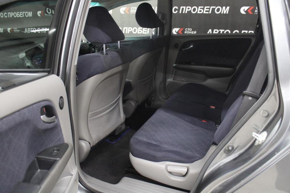 Honda Stream II Рестайлинг Томск  - изображение 11