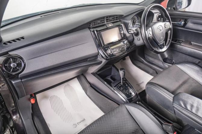 Toyota Corolla XI (E160 E170 E180) Рестайлинг 1 с пробегом 2017 года, цена 1 609 000 рублей, 111273 км, универсал, Автокод Объявления