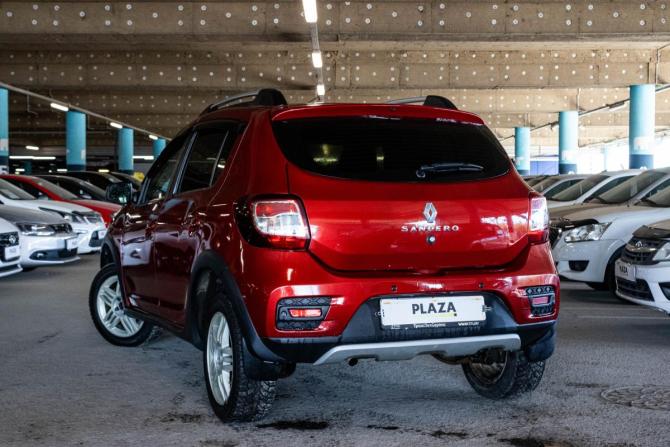 Renault Sandero II Рестайлинг с пробегом 2019 года, цена 1 105 000 рублей, 92257 км, хэтчбек, Автокод Объявления