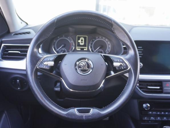 Skoda Rapid II с пробегом 2020 года, цена 1 510 000 рублей, 136650 км, лифтбек, Автокод Объявления