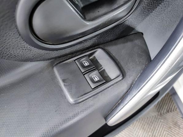 Renault Sandero II Рестайлинг с пробегом 2020 года, цена 970 000 рублей, 202213 км, хэтчбек, Автокод Объявления