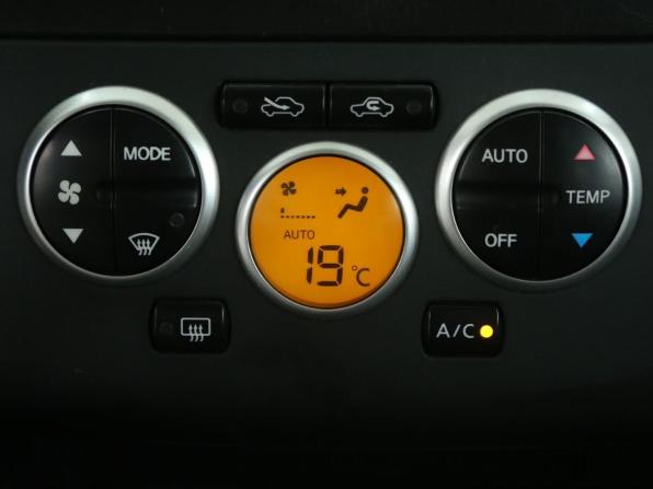 Nissan Tiida I с пробегом 2008 года, цена 403 000 рублей, 319091 км, хэтчбек, Автокод Объявления