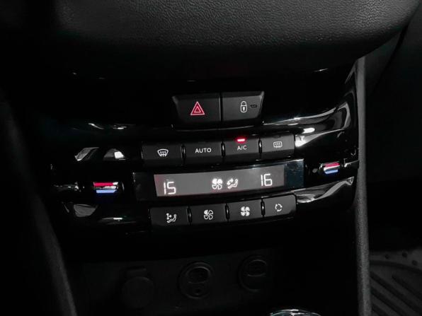 Peugeot 208 I с пробегом 2013 года, цена 620 000 рублей, 193500 км, хэтчбек, Автокод Объявления