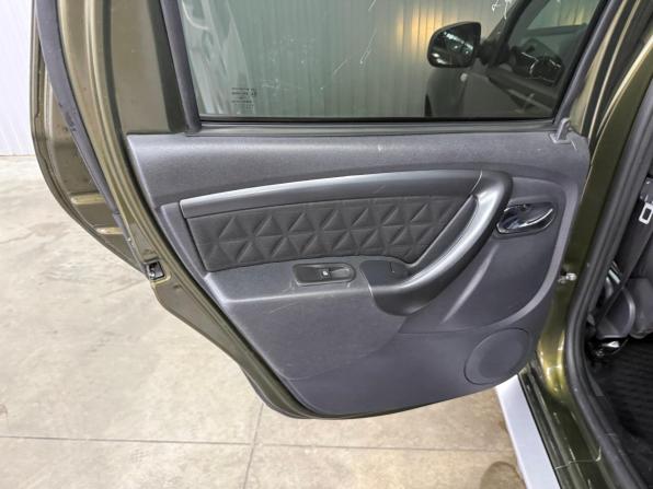 Renault Duster I Рестайлинг с пробегом 2016 года, цена 1 297 000 рублей, 101124 км, внедорожник, Автокод Объявления