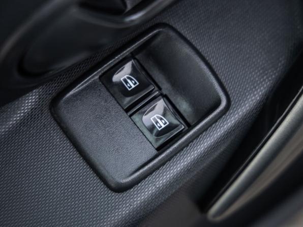 Renault Logan II с пробегом 2018 года, цена 998 000 рублей, 105716 км, седан, Автокод Объявления